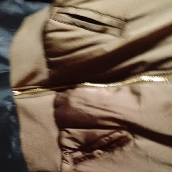 H&M Tan Bomber Jacket with Quilted Sleeves - Picture 5 of 9